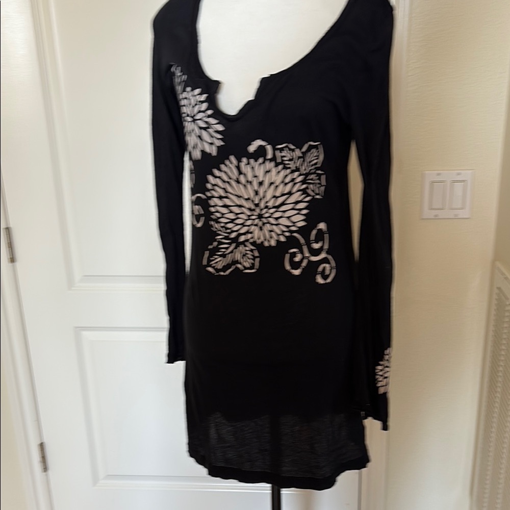 Black Floral Long Sleeve Top